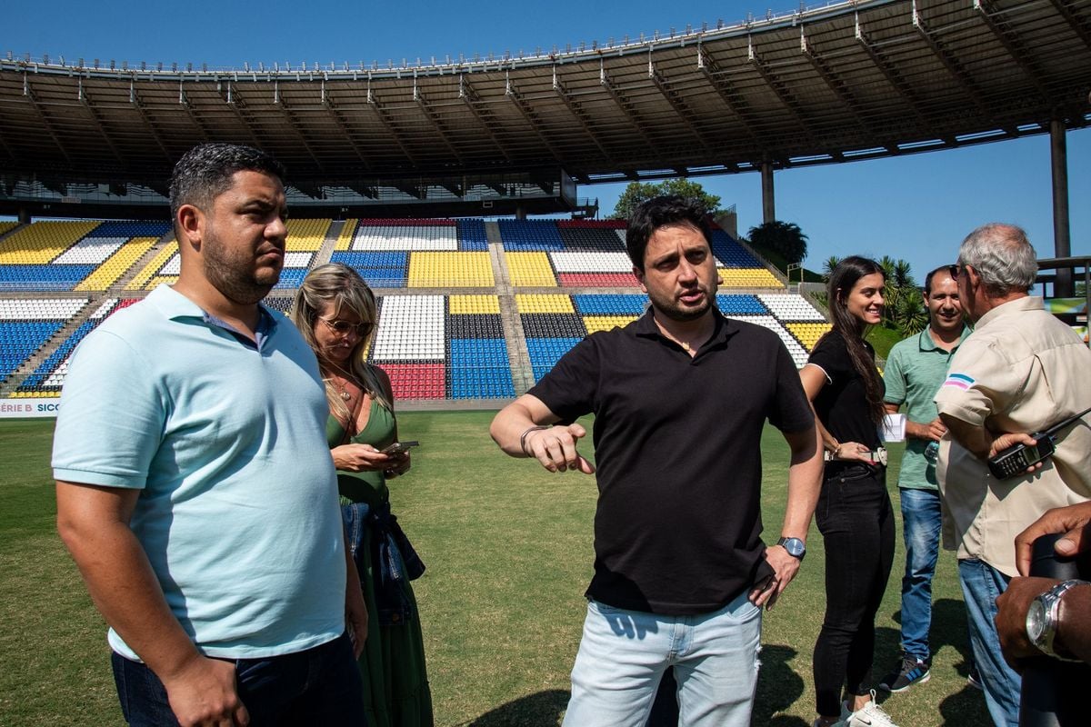 Equipe técnica da Seleção Brasileira Feminina visitou o Kleber Andrade e gostou do que viu