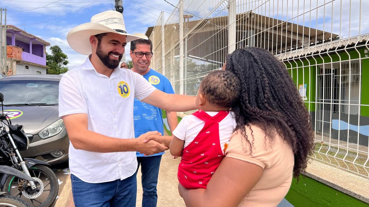 Candidato a prefeito da Serra, deputado Pablo Muribeca votou na manhã deste domingo (6), em Belvedere