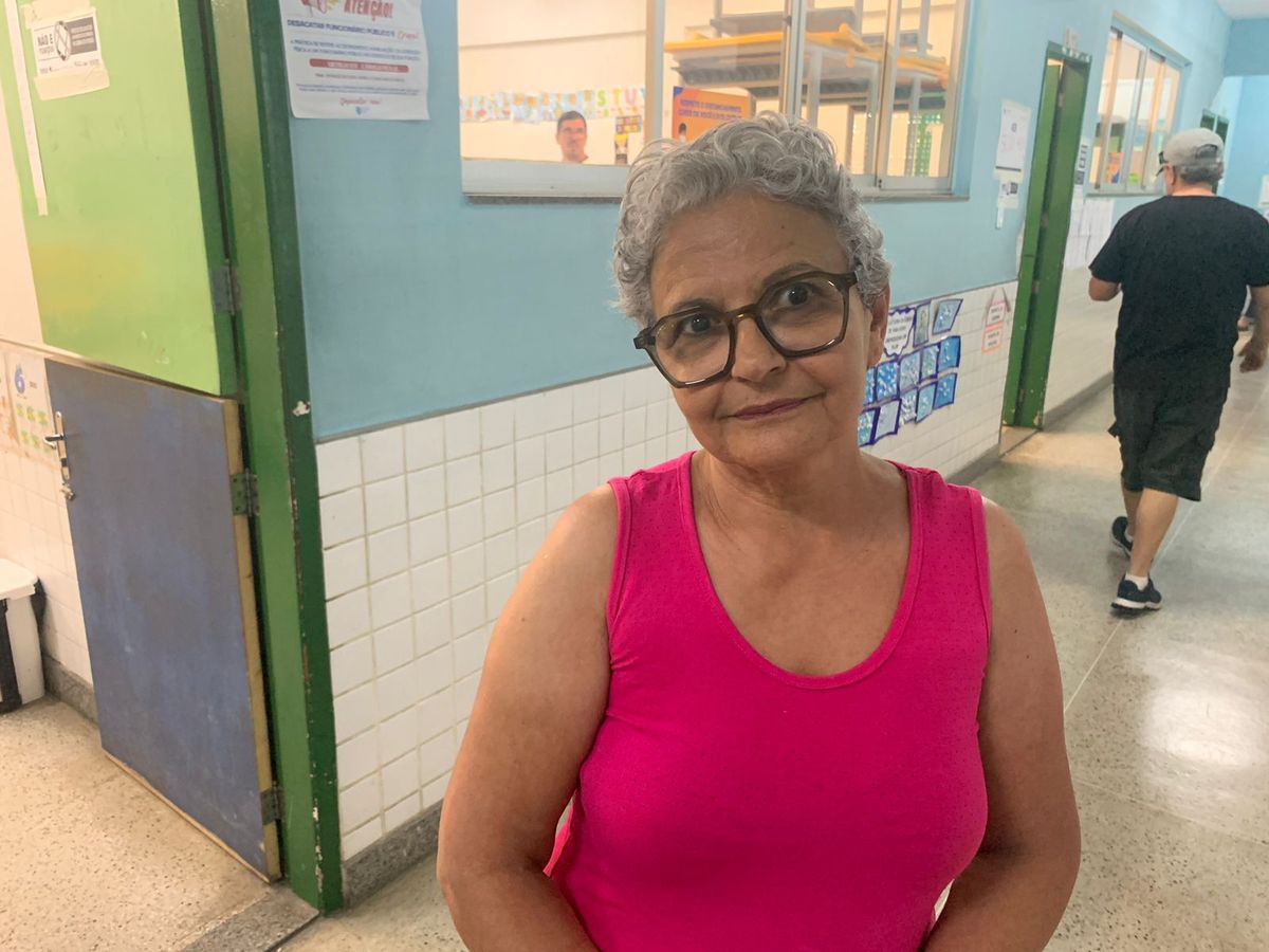 Juliana Alves Bragança, 62 anos, aposentada, votou por obrigação em Vila Velha.