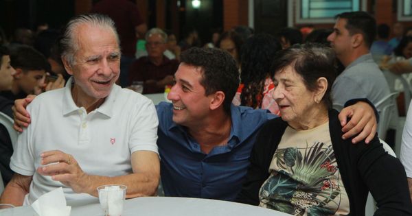 Militante de esquerda contra a ditadura militar, ele passou mal cinco horas após ir à seção eleitoral onde votava, foi levado para o hospital e morreu no dia seguinte