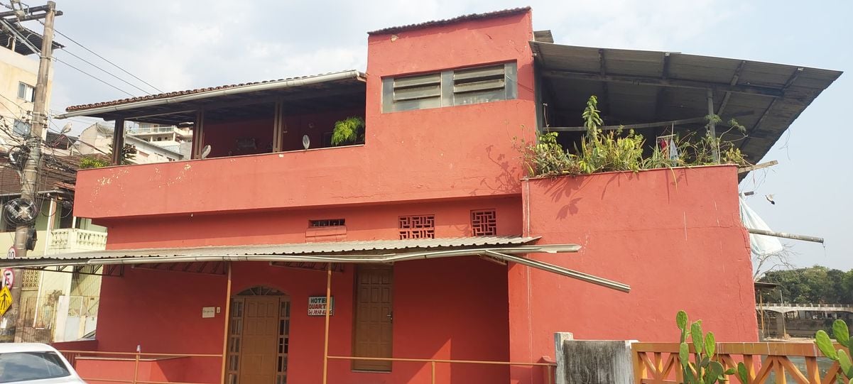 Casal morto em Cachoeiro: aves alimentadas por idosa vão a hotel após crime por Bruna Hemerly  