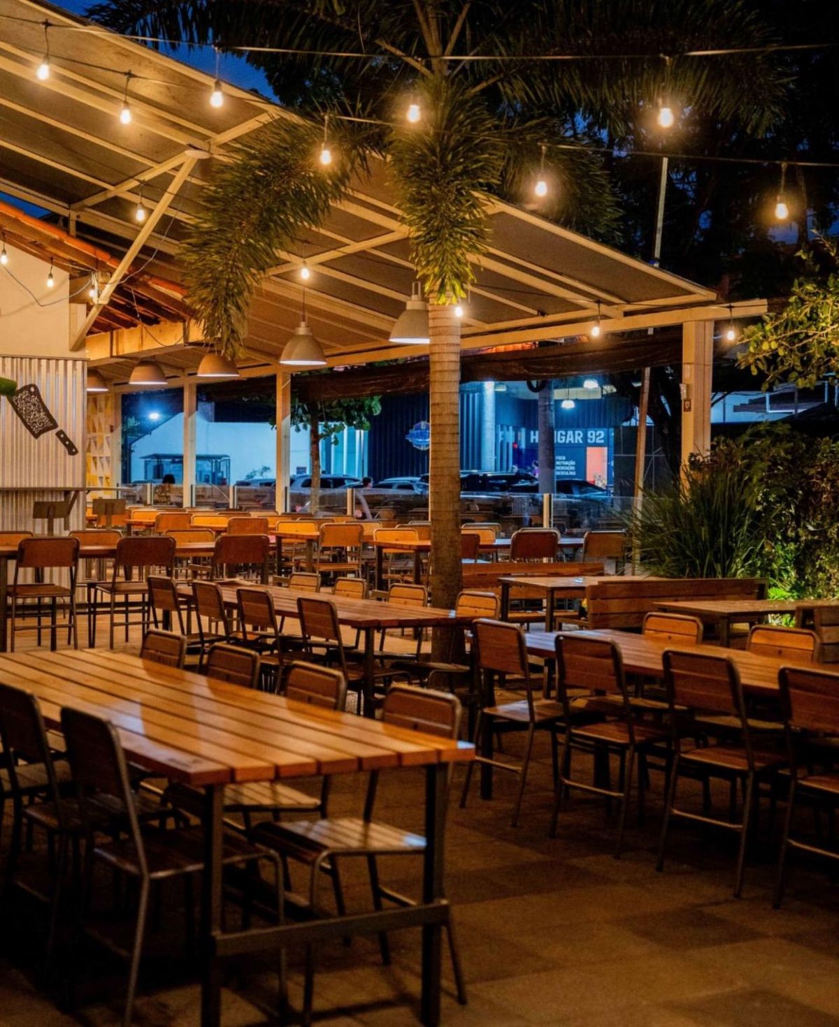 Bar e restaurante Esquina 25 Parrilla, na Praia do Canto, Vitória 