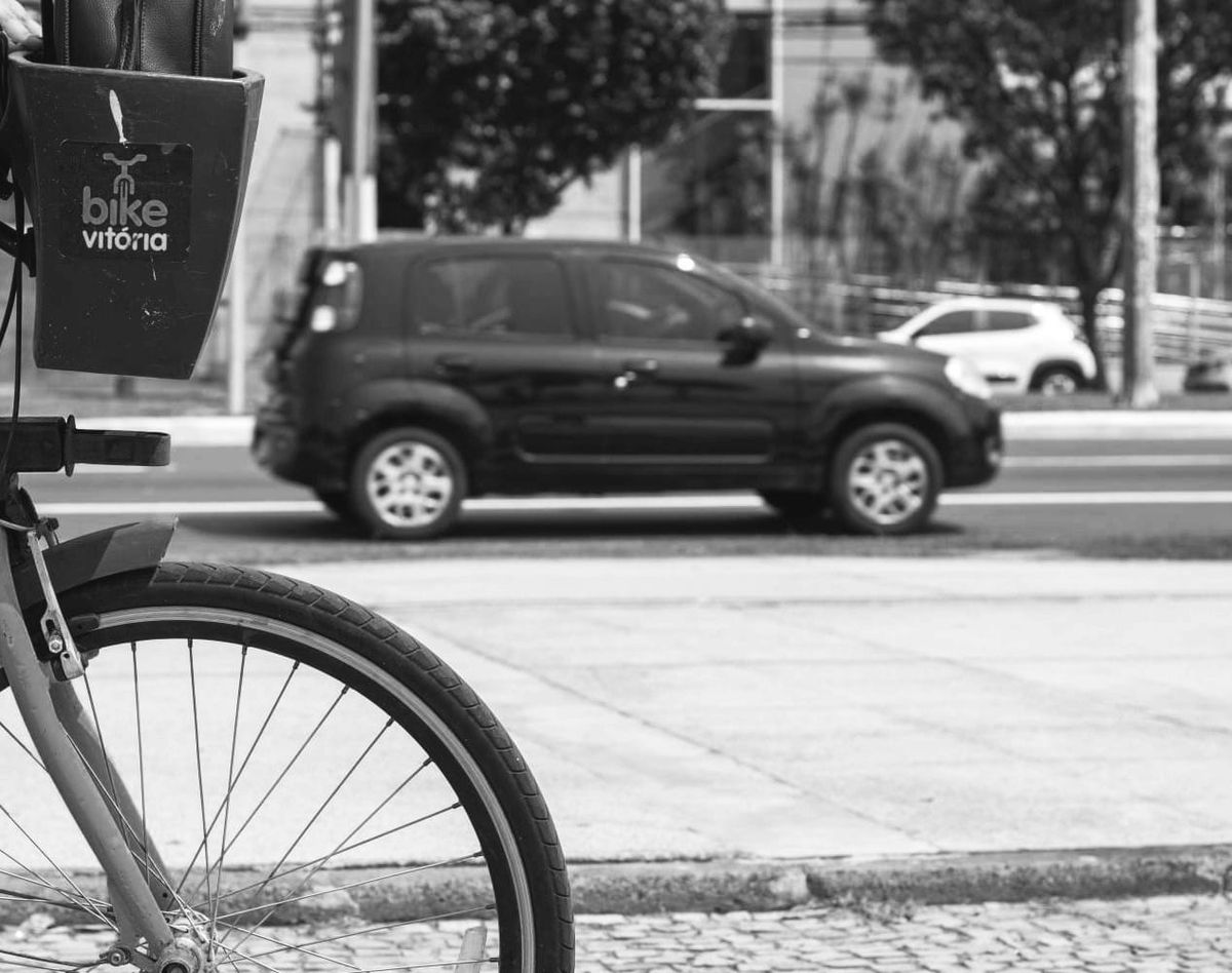 Nas regiões metropolitanas, as emissões dos veículos rodoviários são as principais fontes de poluição.
