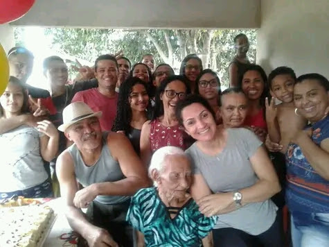 Idosa comemora 100 anos em Cachoeiro de Itapemirim por Andreia Câmara Motta