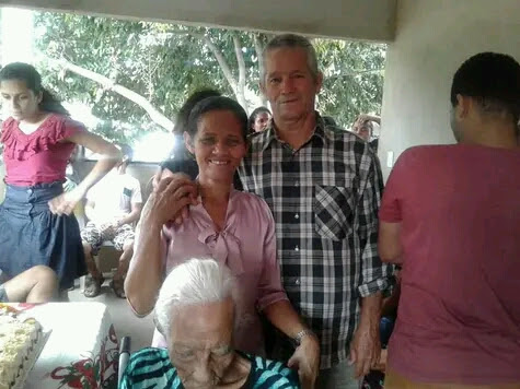 Idosa comemora 100 anos em Cachoeiro de Itapemirim por Andreia Câmara Motta