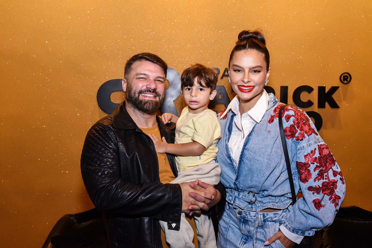 Rodrigo Antunes, Valentin e Stephany Pim