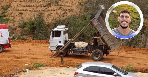 Dono da fazenda onde a vítima trabalhava estranhou o veículo ligado sem movimentação; ao chegar no local, ele encontrou o homem prensado e já sem vida