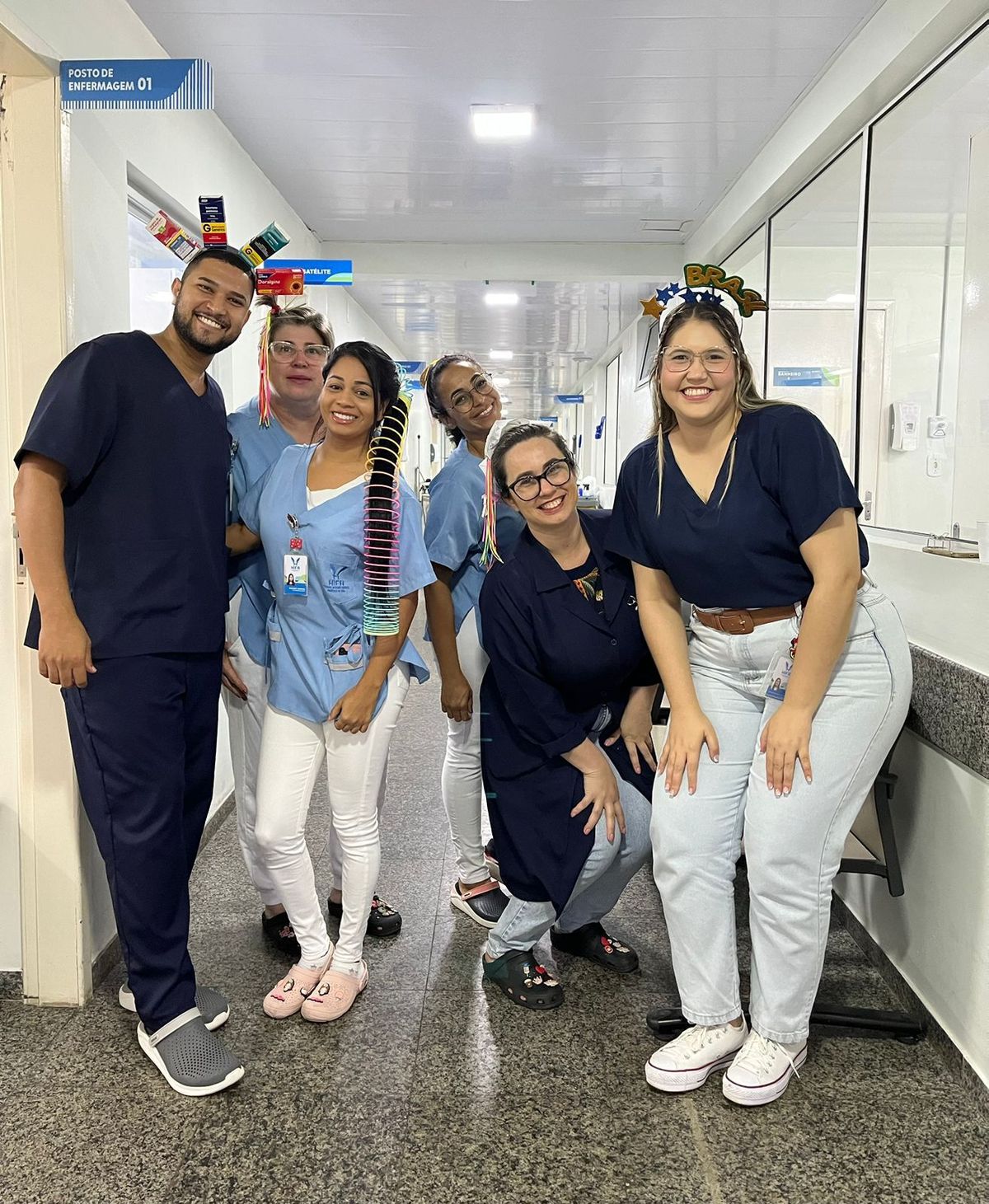 Dia do Cabelo Maluco 'pula' muro das escolas e chega até hospital em cidade do ES