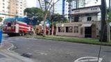 Incêndio atinge restaurante na Praia do Canto, em Vitória(Chico Calente)