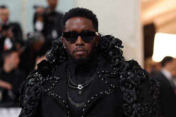 Sean 'Diddy' Combs posa no tapete do Met Gala 2023