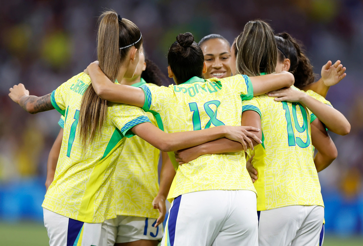 Seleção feminina joga no Kleber Andrade pela primeira vez.