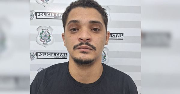 Rhuan Cannygia Chenneman Batista, segundo a polícia, é membro da alta hierarquia do PCV e foi preso com uma pistola e um caderno com anotações do tráfico de drogas