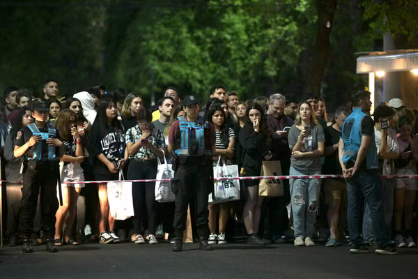 Movimentação na frente de hotel na Argentina onde Liam Payne morreu 