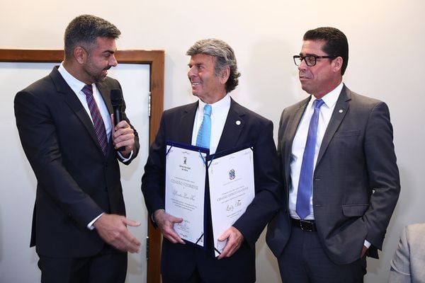  Ministro do STF foi homenageado com título de cidadão do ES