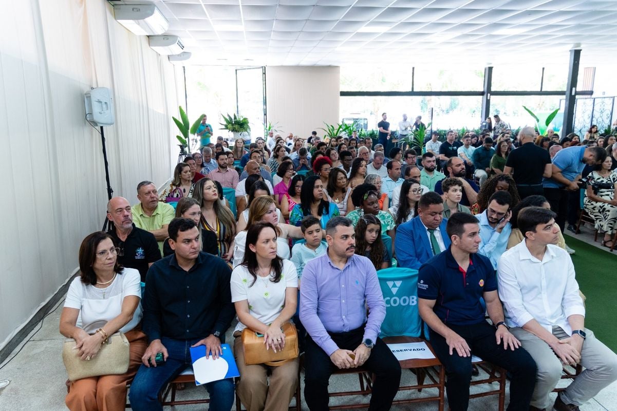 Carvão de laranjeira e recuperação de área degradada levam Prêmio Biguá no Sul do ES