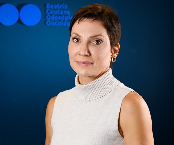  Beatriz Coutens
