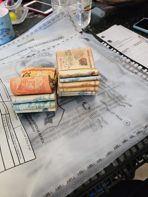 PF apreende desarticula grupo que fabrica e vendia anabolizantes no Sul do ES  por Polícia Federal 