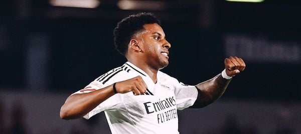 Rodrygo sentiu depois de um pique aos 37 minutos do segundo tempo, quando o Real Madrid havia virado o jogo para 3 a 2. 