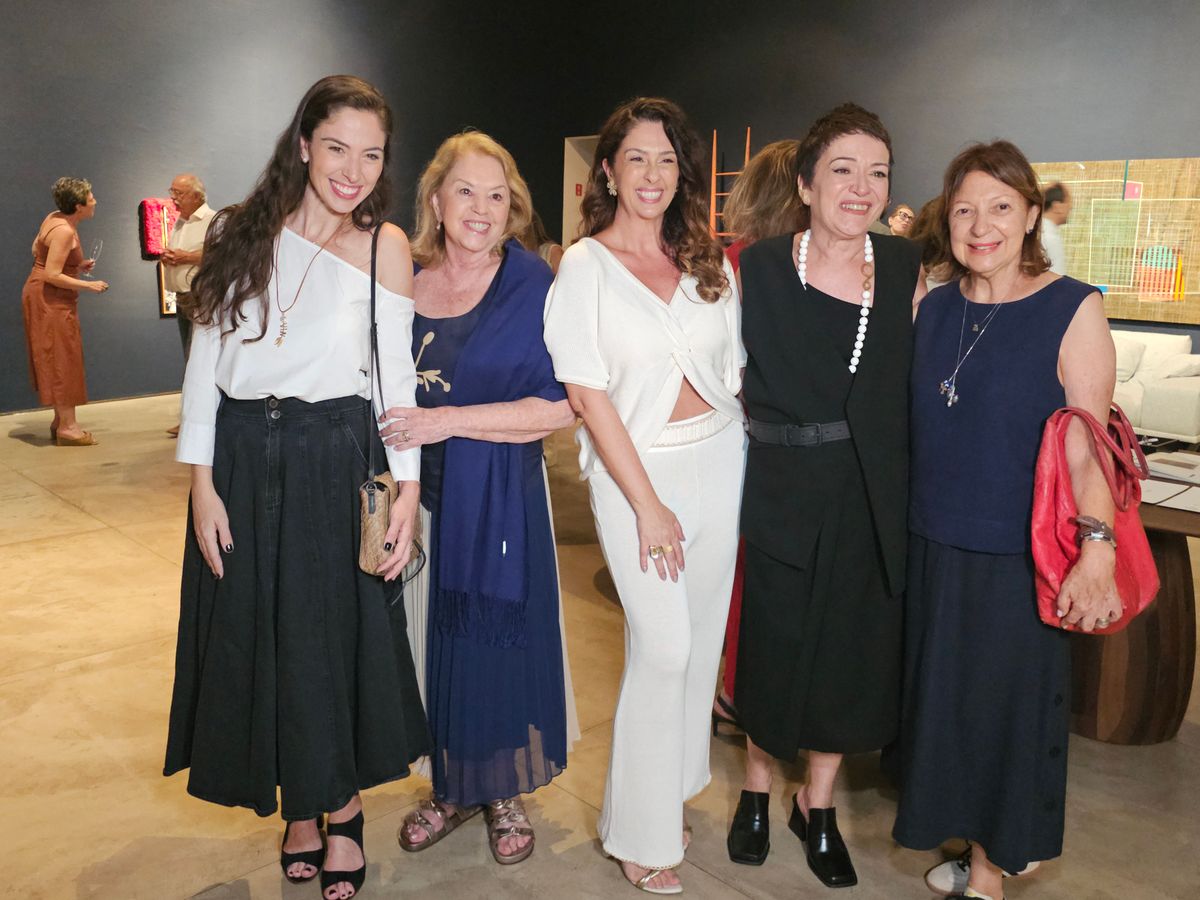 Elisa, Aparecida e MArianne Assbu, Adriana Delmaestro e Celia Colodette