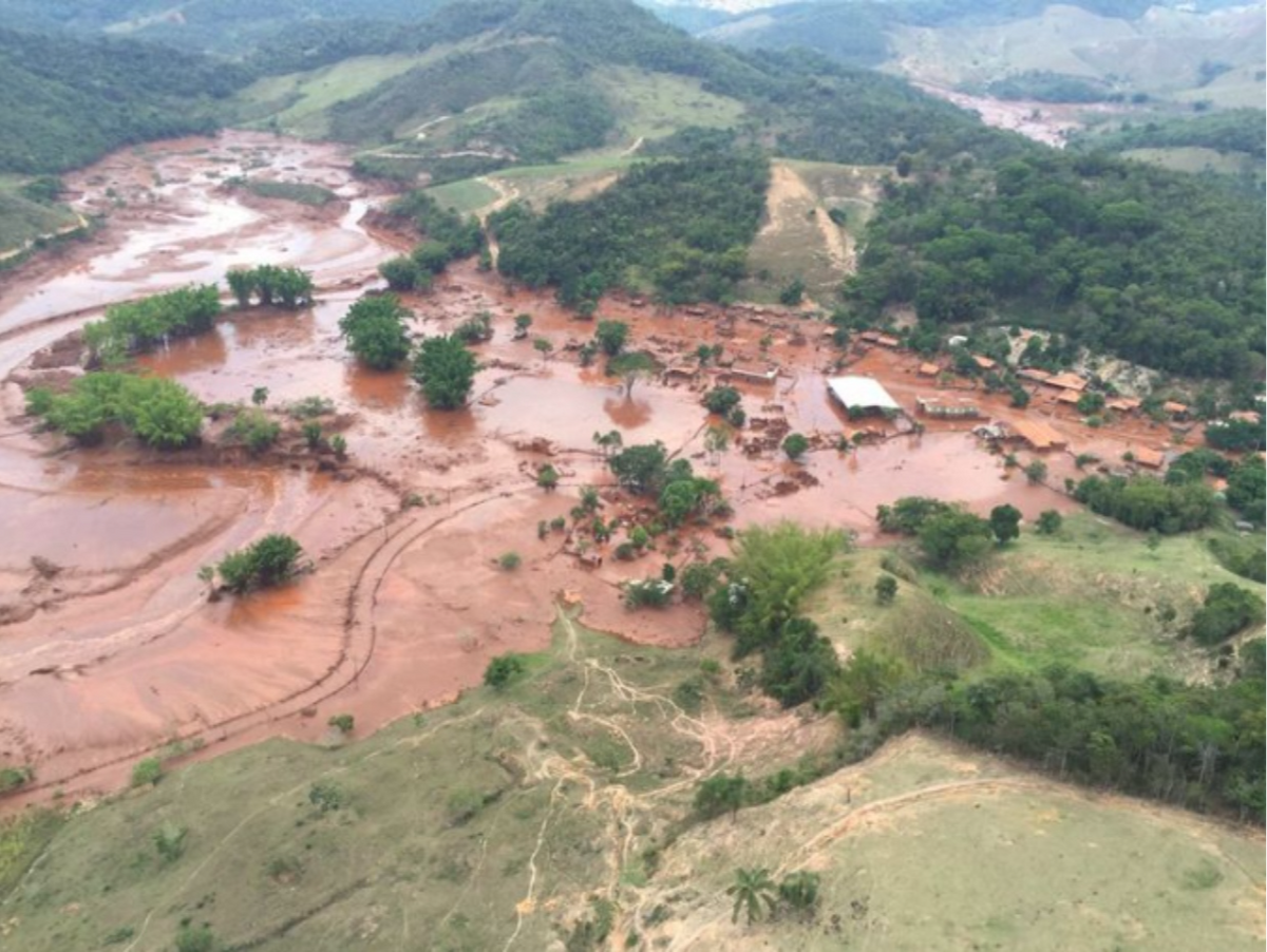 Rompimento da barragem em Mariana arrastou 39 milhões de metros cúbicos de rejeitos