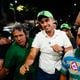 Weverson Meireles comemora vitória a prefeito da Serra.