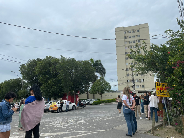 Imediações da EEEFM Maria Penedo, em Valparaíso, local de votação na Serra. Crédito: Louize Lima