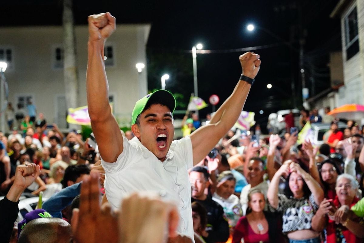 Weverson durante comemoração na Serra