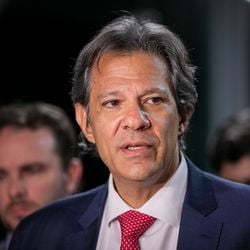 Ministro da Fazenda disse que o tema "foi debatido na mesa do presidente" ao ser questionado sobre a estratégia de comunicação das medidas