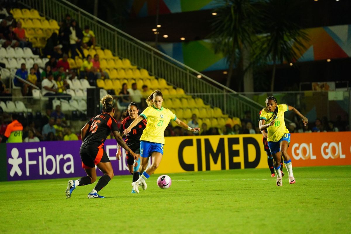 Brasil vence a Colômbia no segundo amistoso no Kleber Andrade por Vitor Jubini