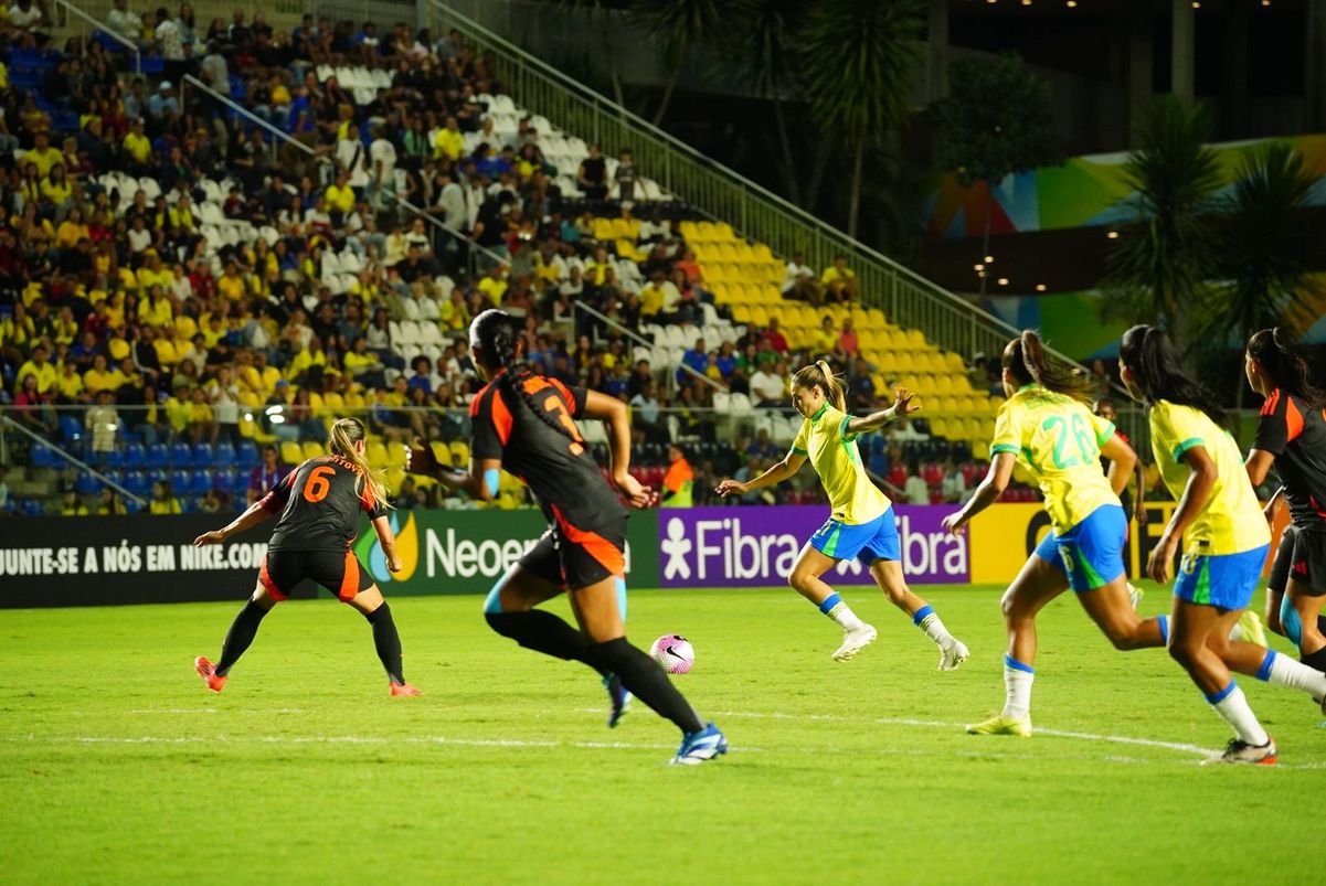 Brasil vence a Colômbia no segundo amistoso no Kleber Andrade por Vitor Jubini