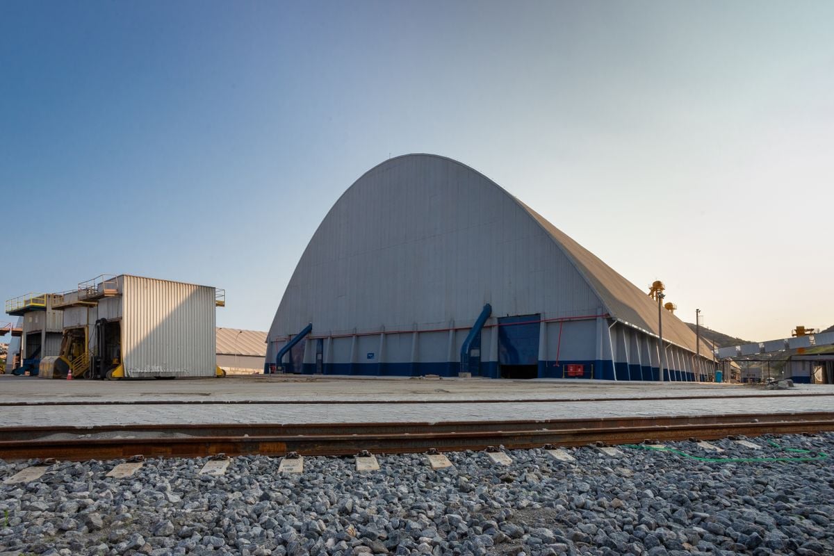 Reforma dos armazéns graneleiros do Terminal de Cereais de Capuaba 