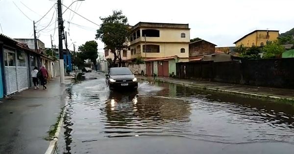 Desde o início da semana, institutos de meteorologia têm alertado para a chance de chuva acompanhada de ventos fortes