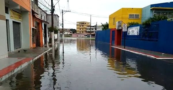 Um boletim extraordinário emitido no início da manhã desta quarta-feira (30) pela Defesa Civil do Estado informa que Anchieta foi o município com maior volume de chuva em 24 horas