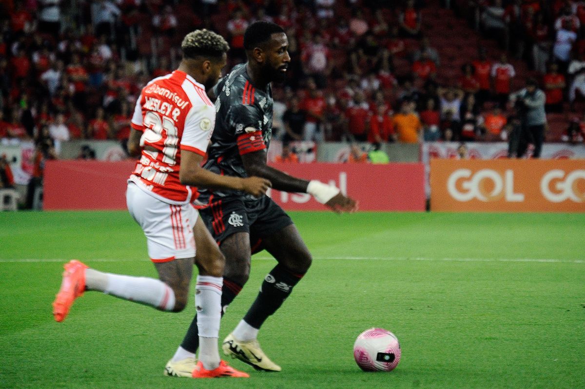 Gerson cansou na segunda etapa do empate entre INternacional e Flamengo