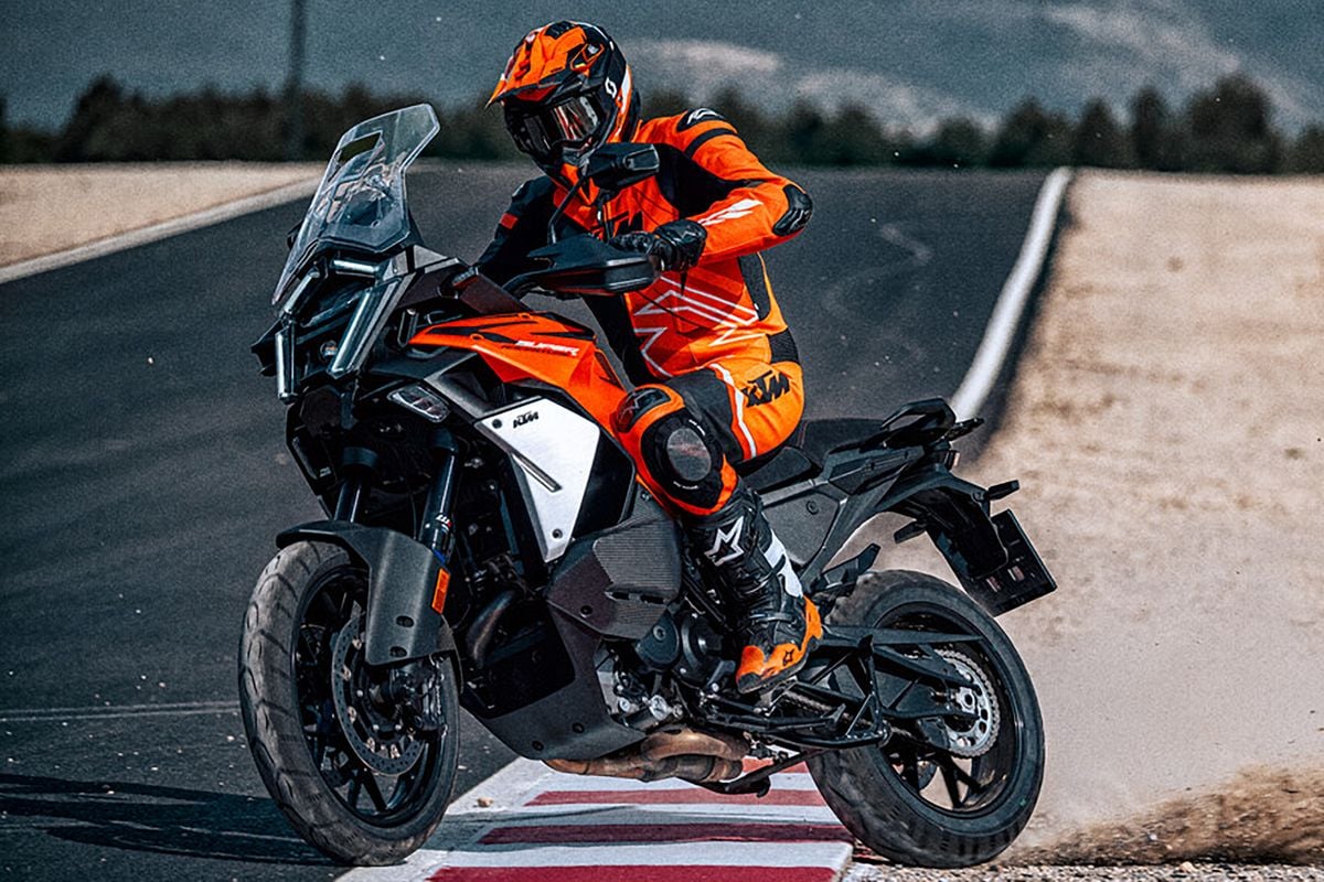 KTM 1390 Super Adventure S EVO