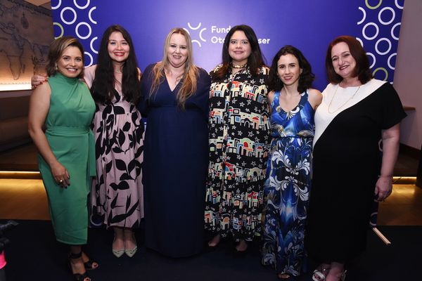 Ana Paula Carvalho, Carolina Bittar, Renata Passamani, Camila Rocha, Juliana Tavares e Cassiane Lanzoni