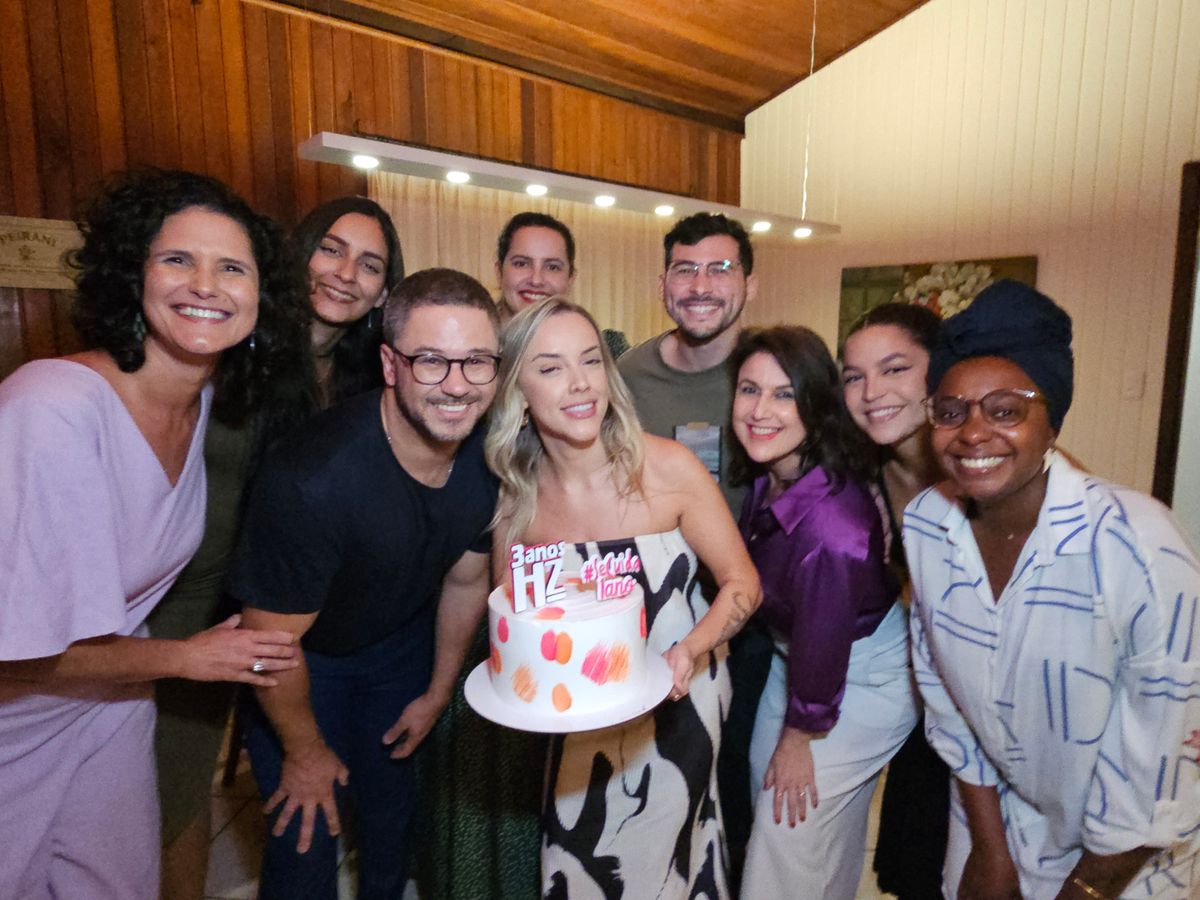 Lethicia Ribeiro, Liege Vervloet, Guilherme Silva, Evelize Calmon, Marcella Scaramella, Felipe Khoury, Renata Rasseli, Isadora Lima  e Aline Almeida