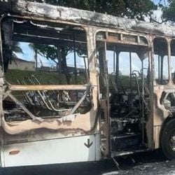 Ação criminosa teria sido orquestrada para desviar atenção da Polícia Militar, que realizava uma operação em Vitória; outro envolvido já estava preso, e dois estão foragidos