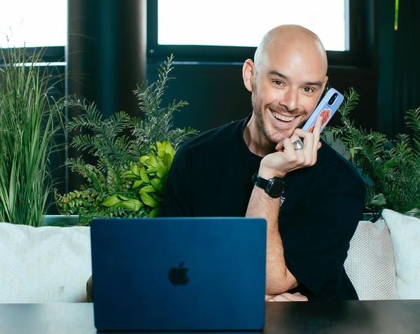O aplicativo foi criado pelo empreendedor Maxime Barbier no ano de 2020