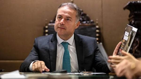 Em entrevista à BBC News Brasil, Renan Filho defendeu as políticas de proteção ao meio-ambiente do governo e pediu que as atuais gerações passem a enxergar o Brasil com olhos mais positivos