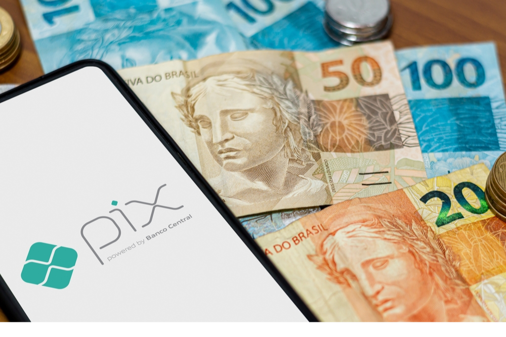 Pix se transformou em um dos principais meios de pagamentos no Brasil. Crédito: Shutterstock