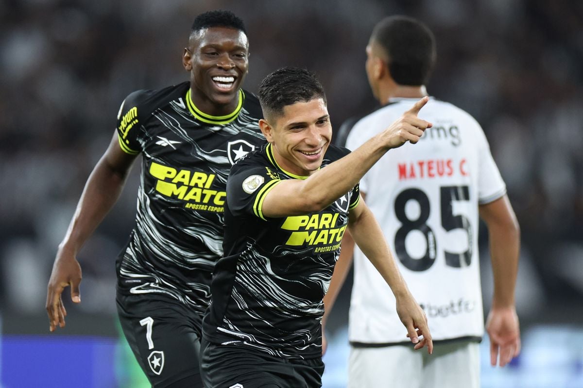 Savarino e Luiz Henrique fizeram os dois primeiros gols do Botafogo contra o VAsco