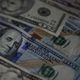 Imagem - Dólar bate R$ 6 pela primeira vez com pacote fiscal e aumento da isenção do IR