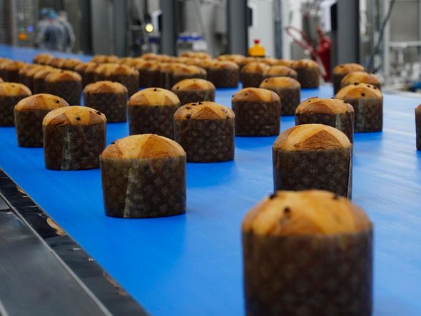 Cacau Show de Linhares é reinaugurada e passa a produzir panetones por Fernando Madeira