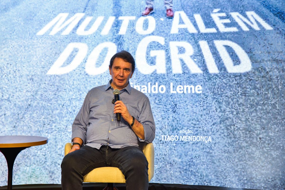 Reginaldo Leme lança 'Muito Além do Grid' em Vitória