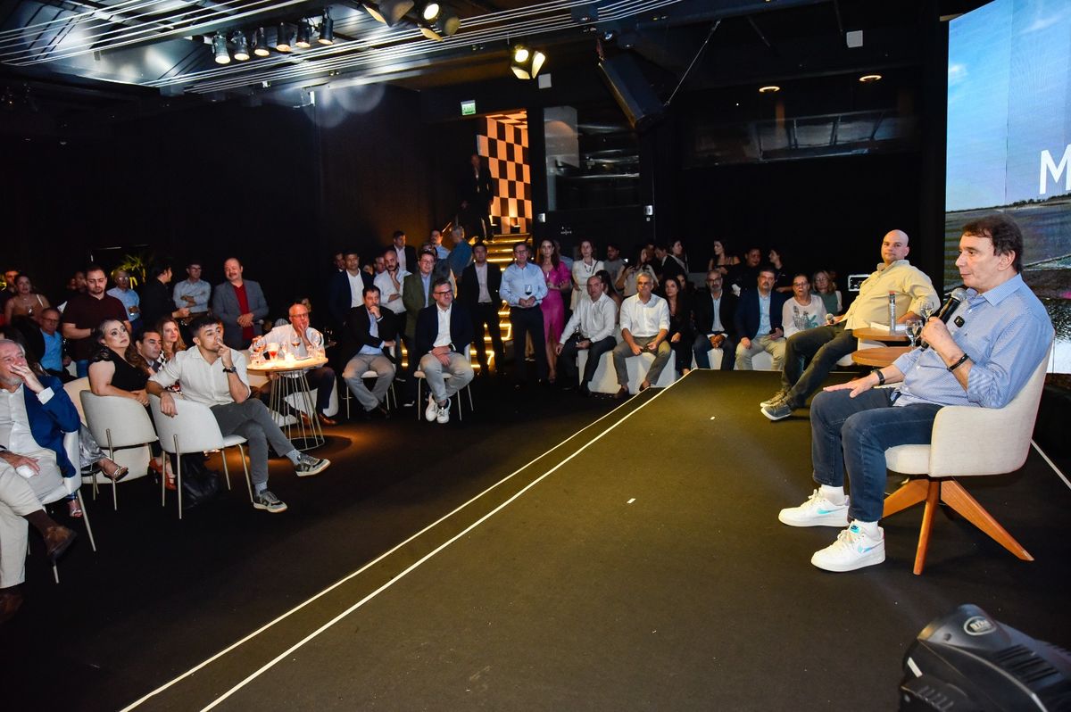 Reginaldo Leme lança 'Muito Além do Grid' em Vitória