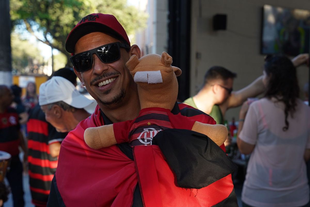 A comemoração da nação na conquista da Copa do Brasil pelo Flamengo por Vitor jubini