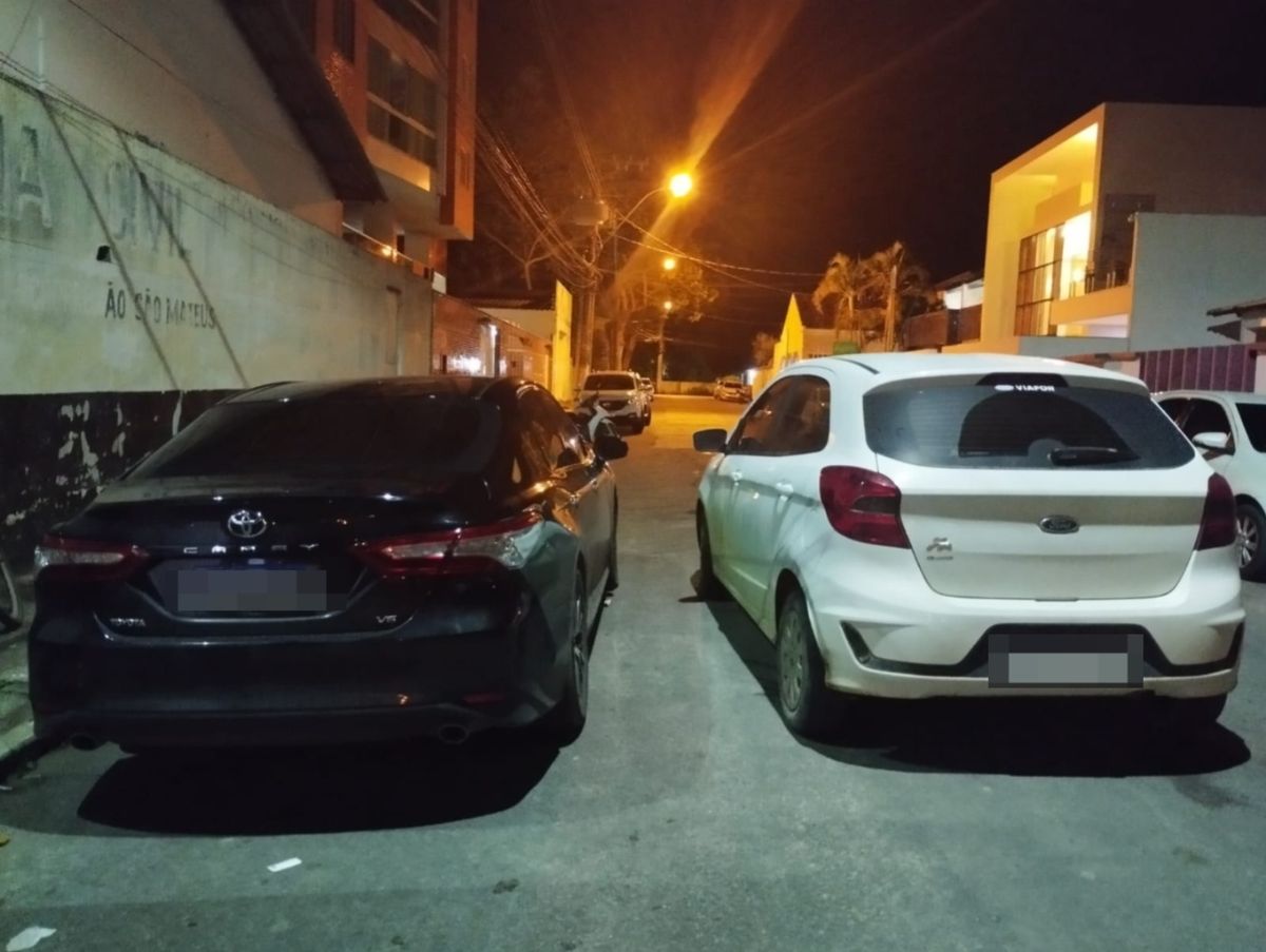 Carros apreendidos  por Polícia Civil 