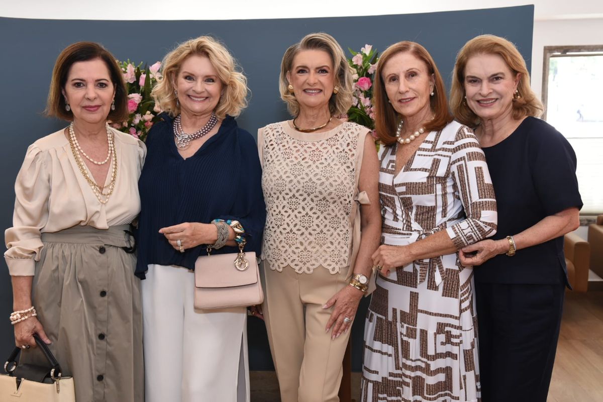 Gracinha Sarkis, Solange Herkenhoff, Gracinha Nader, Mary Helal e Maria Claydes Maia