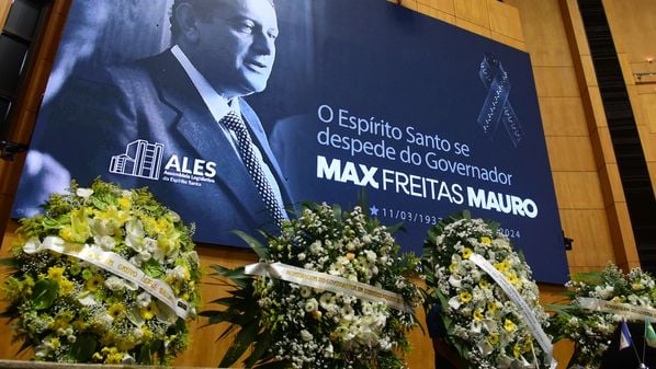 Ex-governador do ES morreu nesta quinta-feira (14), aos 87 anos; velório acontece na Assembleia Legislativa do Espírito Santo